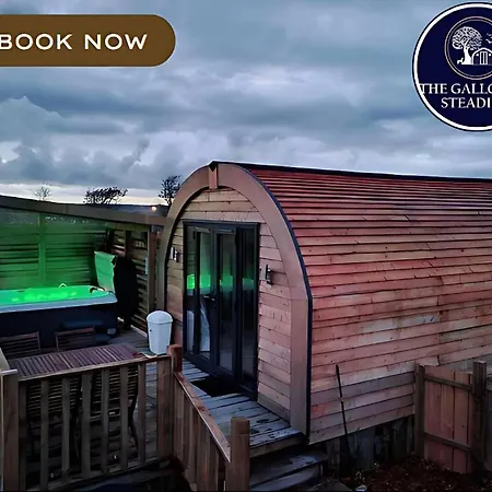 The Galloway Steading - The Fox'S Den With Hot Tub And Fire Pit Glenluce Exterior photo