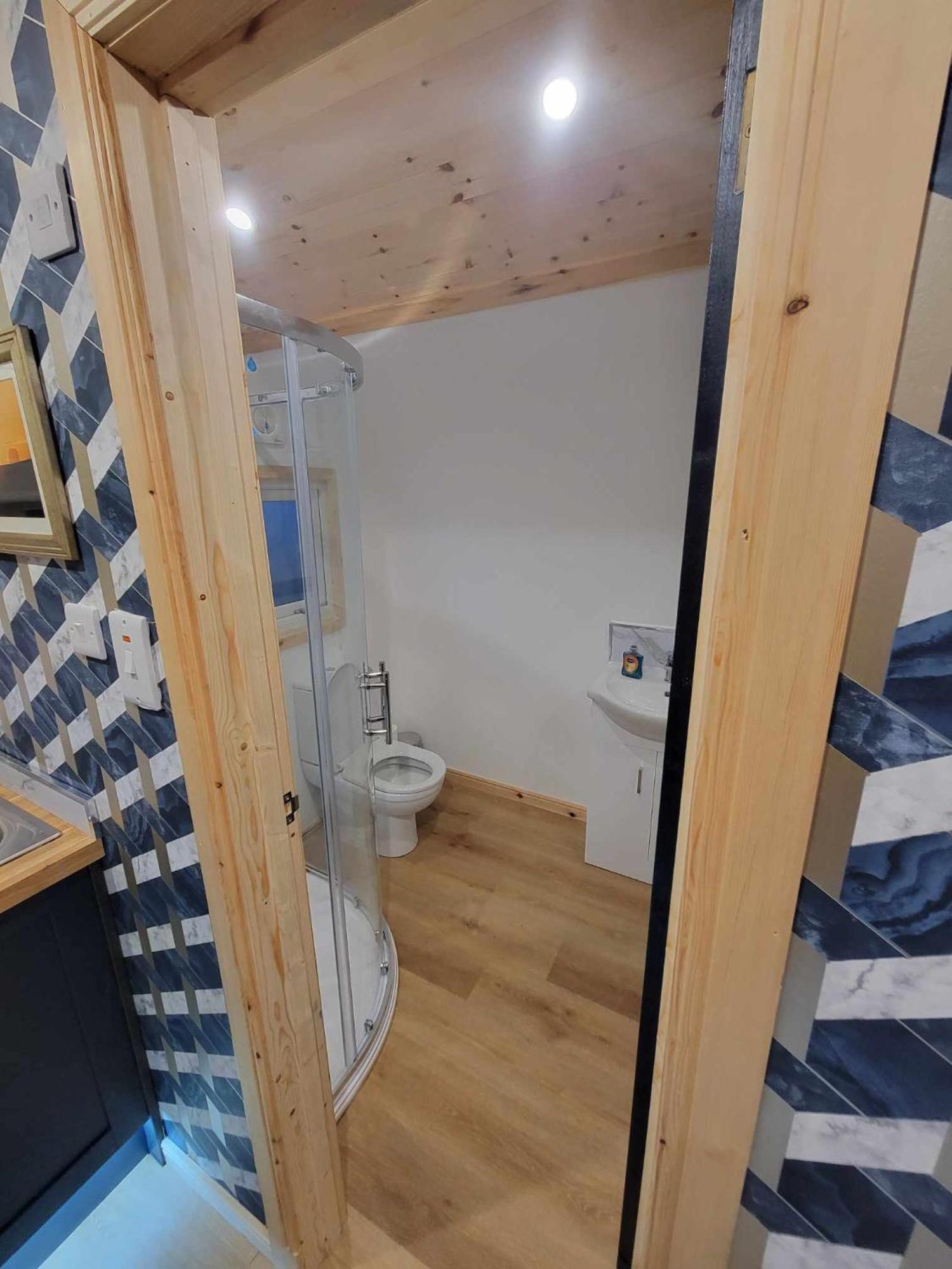 The Galloway Steading - The Fox's Den With Hot Tub And Fire Pit Holiday home Glenluce